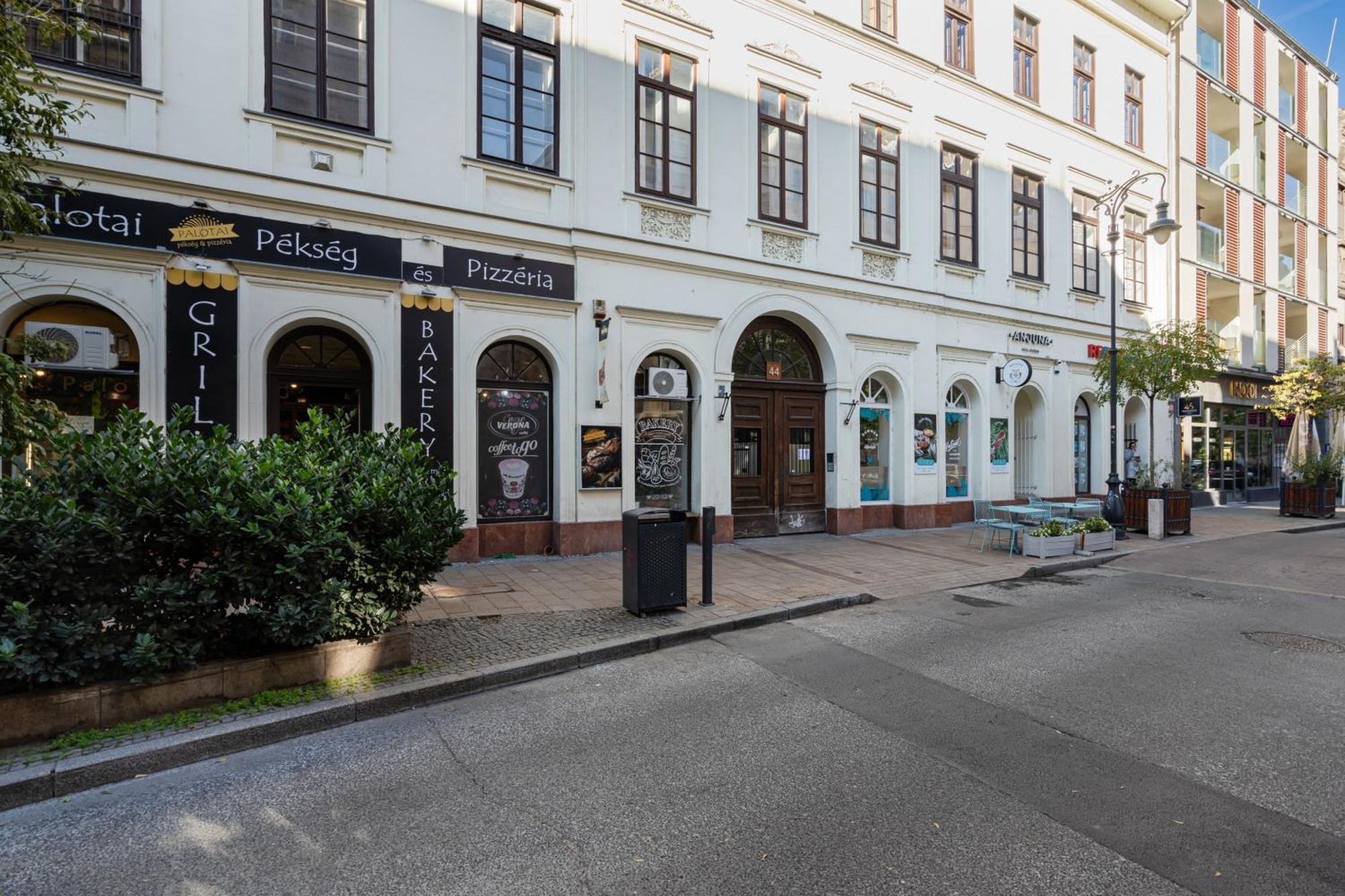 Kiraly 44 Luxury Apartment With Free Parking Budapest Kültér fotó
