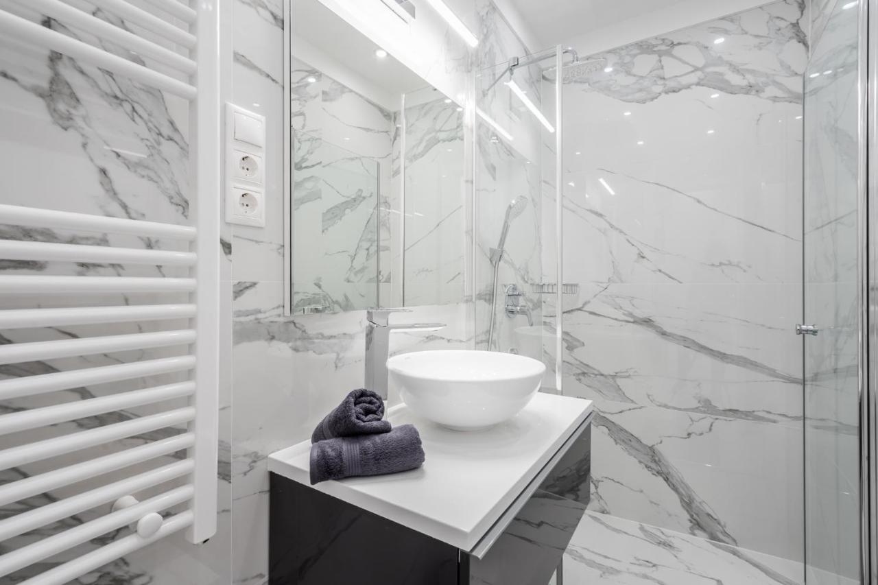 Kiraly 44 Luxury Apartment With Free Parking Budapest Kültér fotó